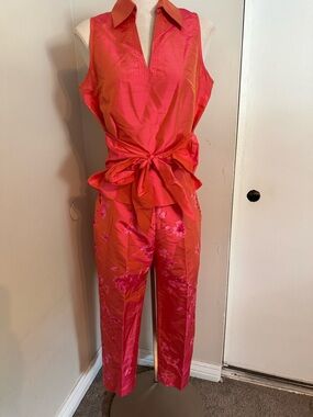 Muse Coral Pink Floral 100 %silk Sleeveless Tie-Waist blouse and dress pants